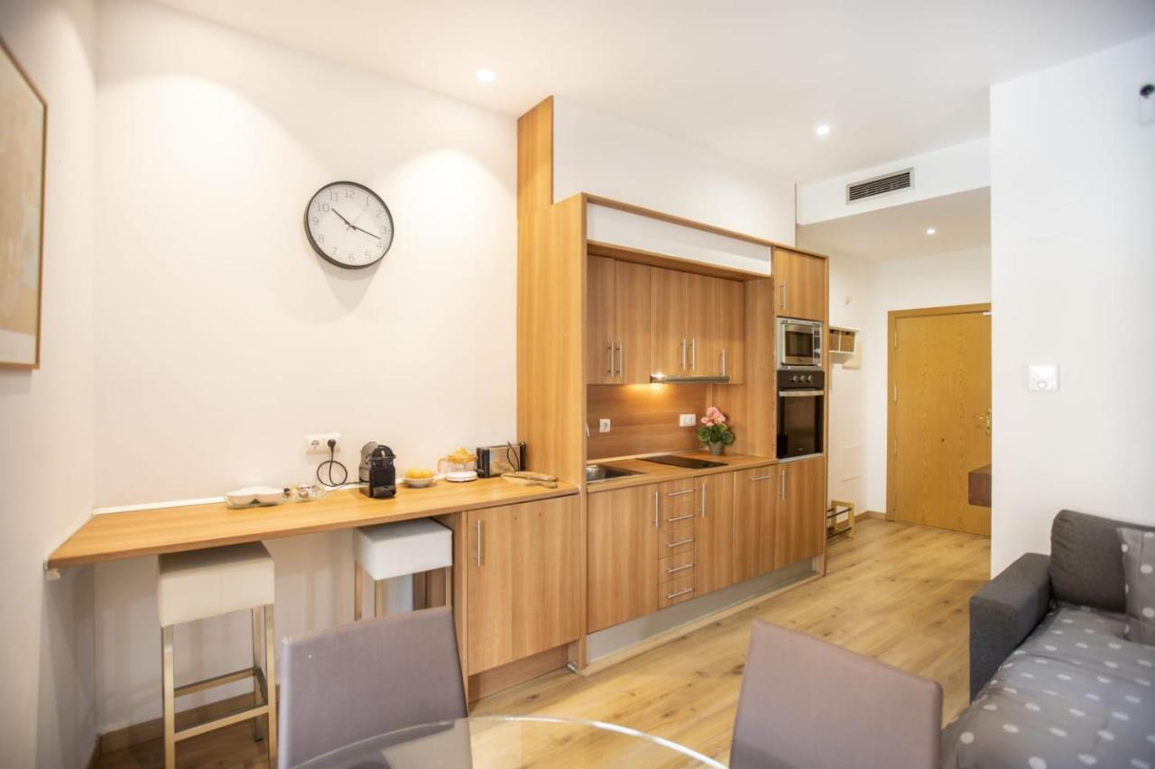 Apartament Al Cor Del Barri Vell De ジローナ エクステリア 写真